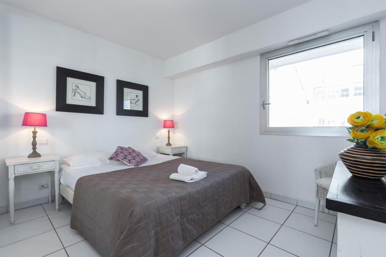 Bright Two Bedroomed Apartment On The Beach In Cannes With Huge Terrace With Fabulous Sea Views - 2001 Εξωτερικό φωτογραφία