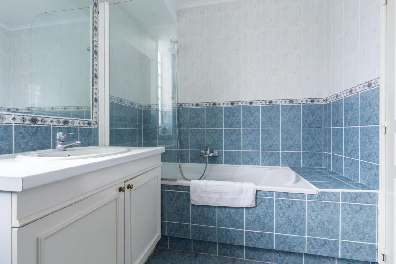 Bright Two Bedroomed Apartment On The Beach In Cannes With Huge Terrace With Fabulous Sea Views - 2001 Εξωτερικό φωτογραφία